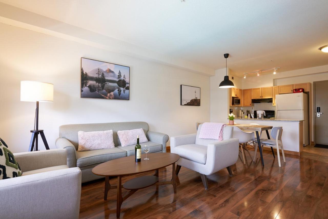 Appartement Mtn View Escape With King Size Bed With Outdoor Pool - Banff Pass Included! à Canmore Extérieur photo