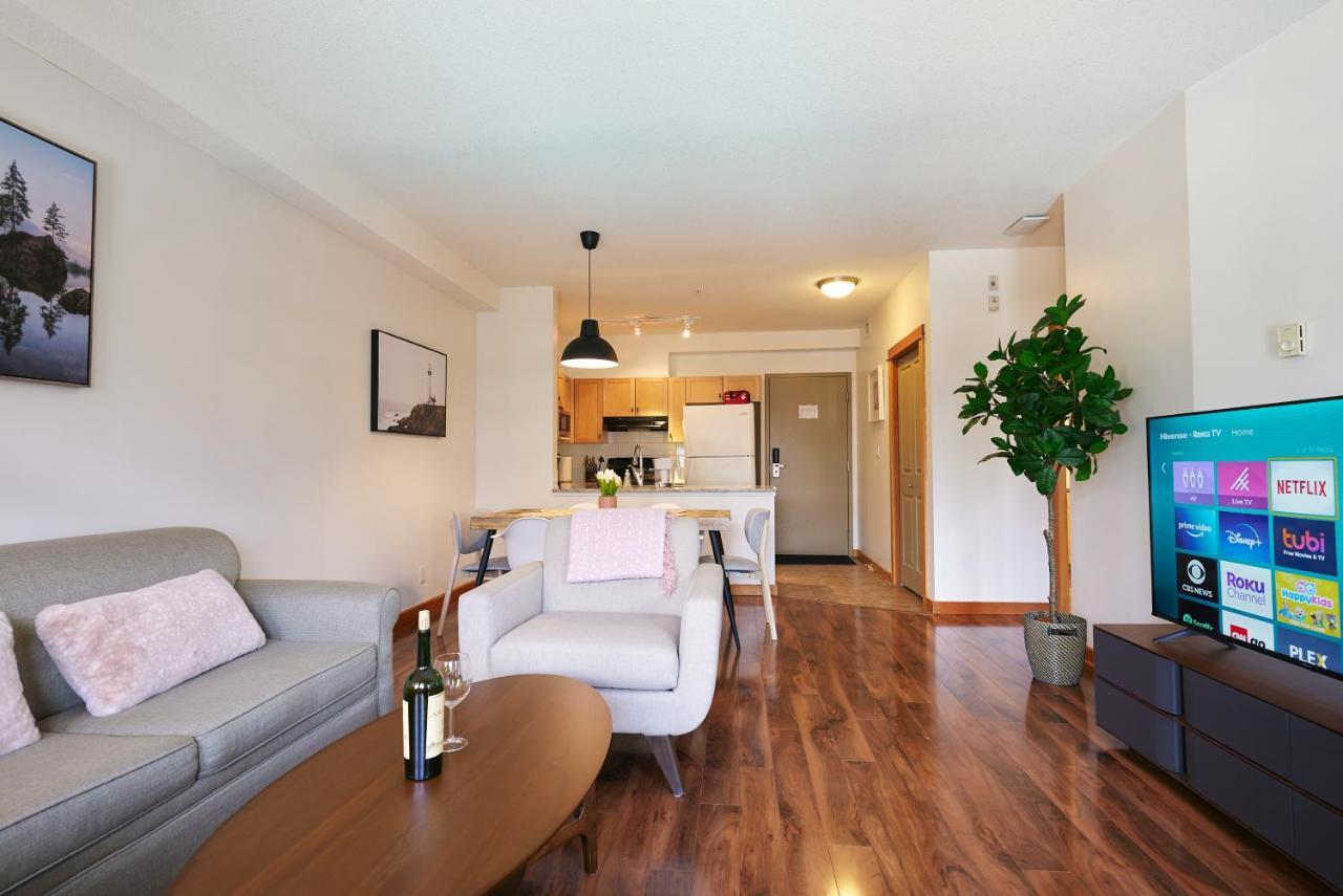 Appartement Mtn View Escape With King Size Bed With Outdoor Pool - Banff Pass Included! à Canmore Extérieur photo
