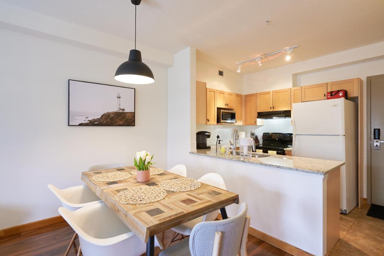 Appartement Mtn View Escape With King Size Bed With Outdoor Pool - Banff Pass Included! à Canmore Extérieur photo