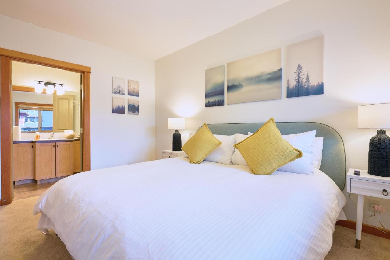 Appartement Mtn View Escape With King Size Bed With Outdoor Pool - Banff Pass Included! à Canmore Extérieur photo